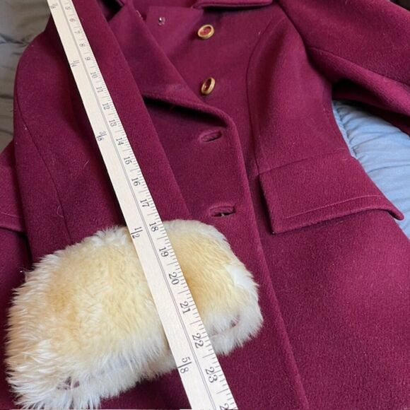 Vintage Winkelmans Wool Coat with Fur Trim Burgundy- Pristine condition! S/M - Picture 16 of 16